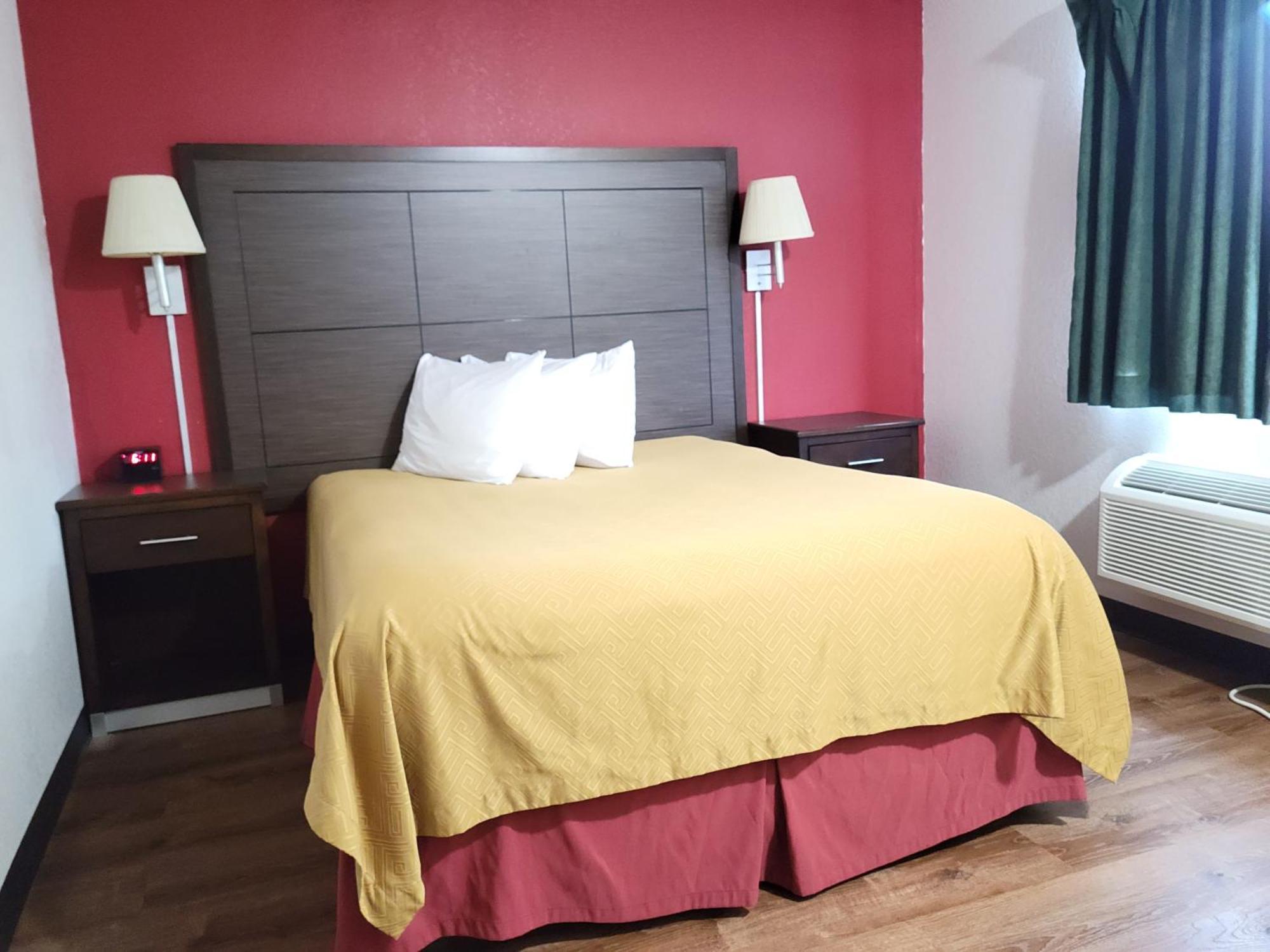 Econo Lodge Oacoma Exterior photo