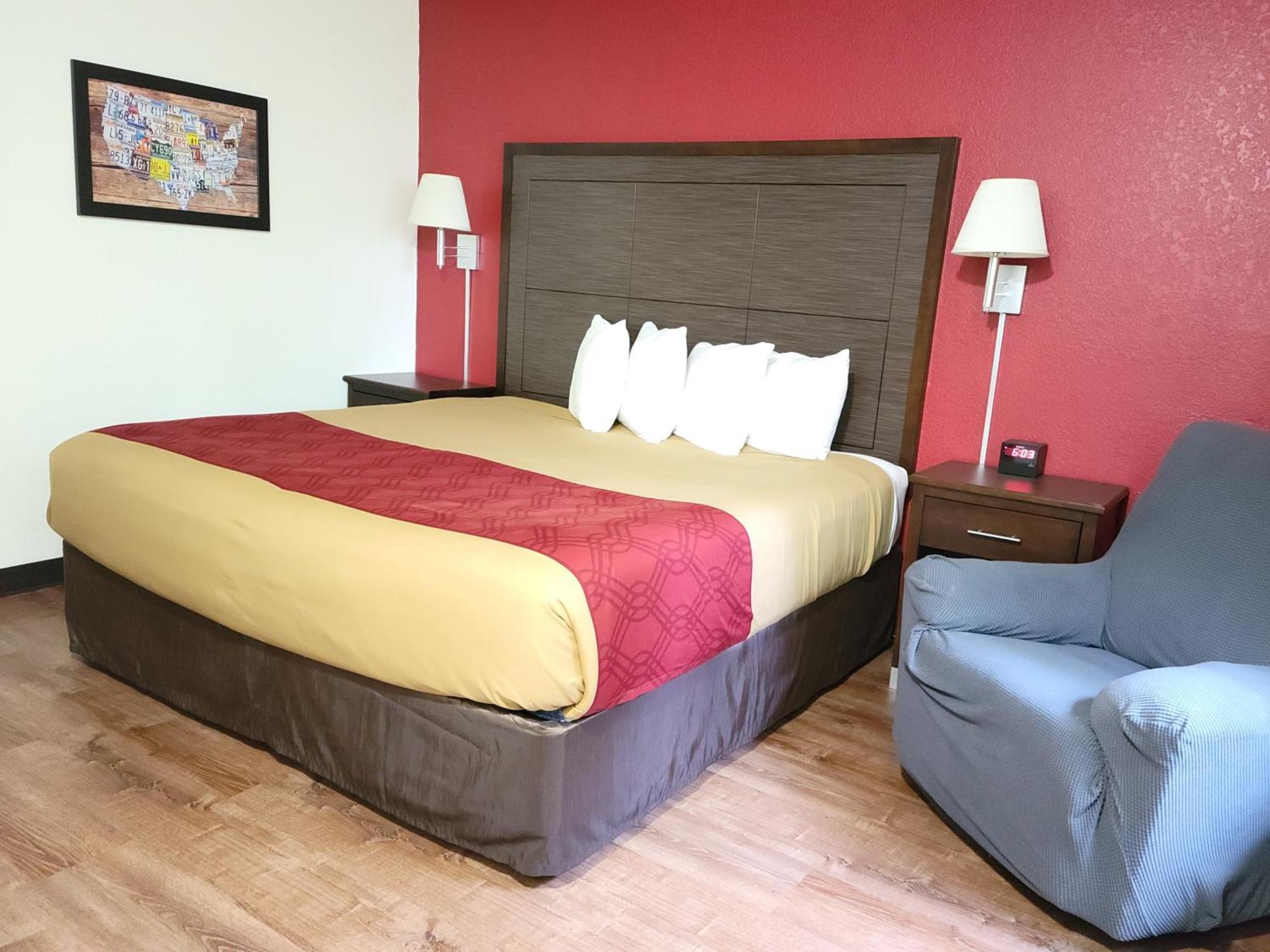 Econo Lodge Oacoma Exterior photo